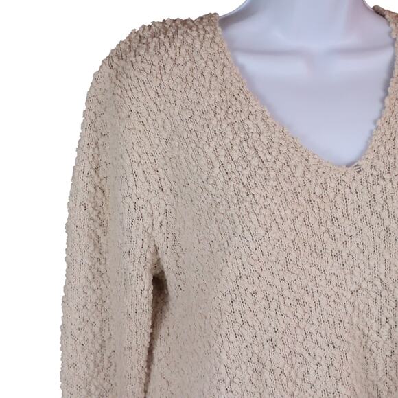 Bobeau Cream Nubby Knit V-Neck Pullover Sweater w/ Back Vent Size M - Picture 13 of 14